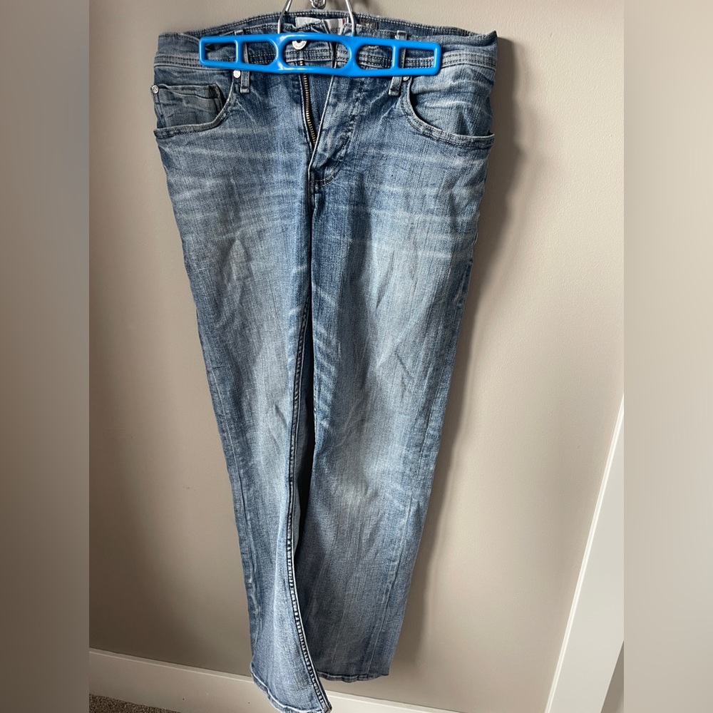 buckle jeans
